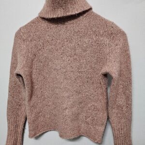 Cozy Women's Sweater in Soft Beige